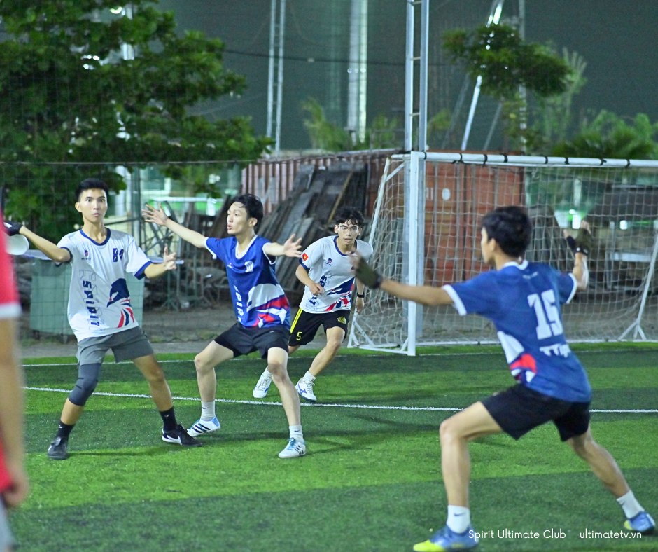 vi phạm luật trong ném đĩa bay ultimate frisbee